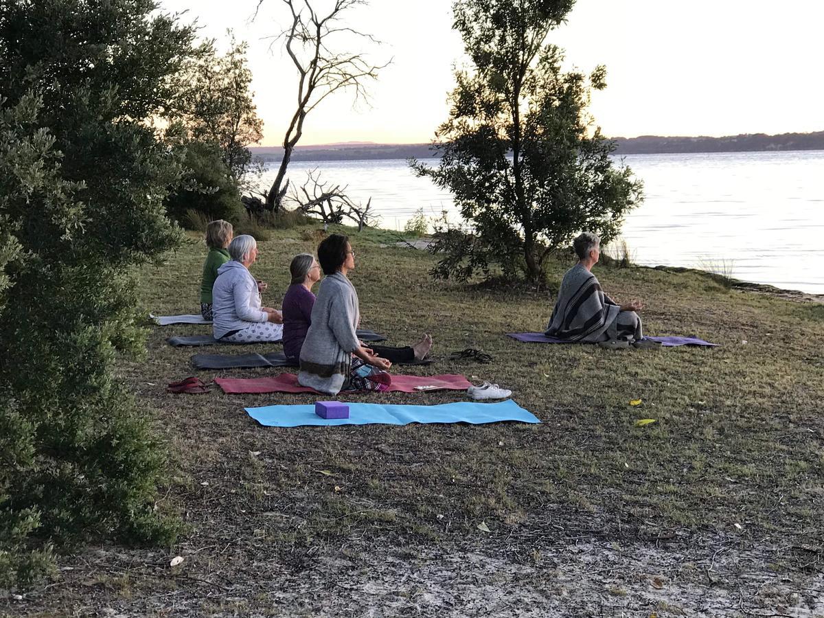 Swan Cove Beachfront Raymond Island Екстериор снимка